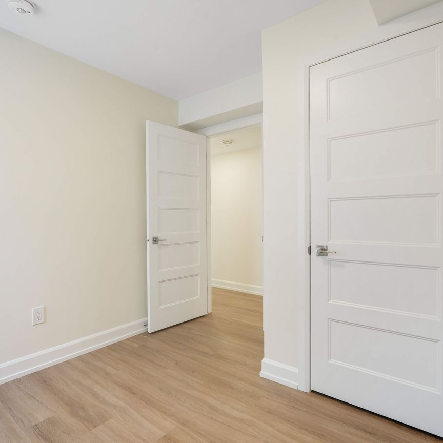 For Lease - 958 Fisher Avenue Unit# B, Carlington - Central Park, Ontario - Photo 1
