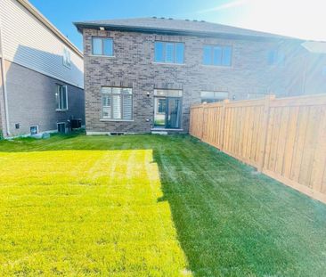 For Lease - 65 Copperhill Heights, Barrie, Ontario - Photo 1