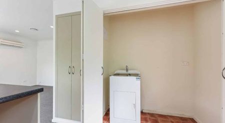 Overlooking Wairau Road - Photo 4