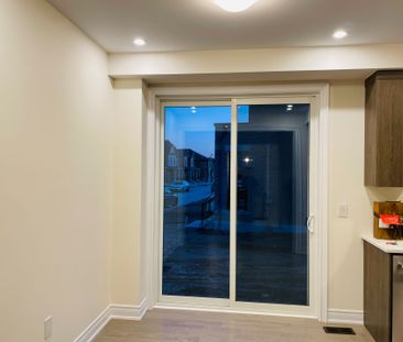 For Lease - 17 Hercules Club Drive, Richmond Hill, Ontario - Photo 2