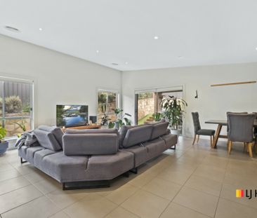 Fabulous Modern Family Living - Photo 2