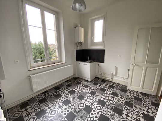 Location Appartement 5 pièces 111m² - Photo 1