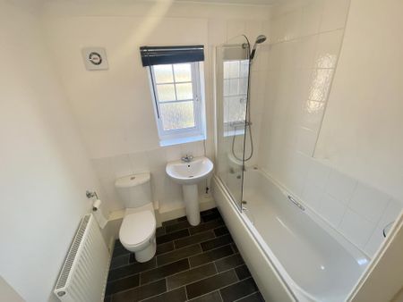 2 bedroom flat to rent - Photo 5