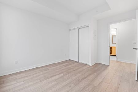 For Lease - 1007 The Queensway N/A Unit# 527, Toronto, Ontario - Photo 2