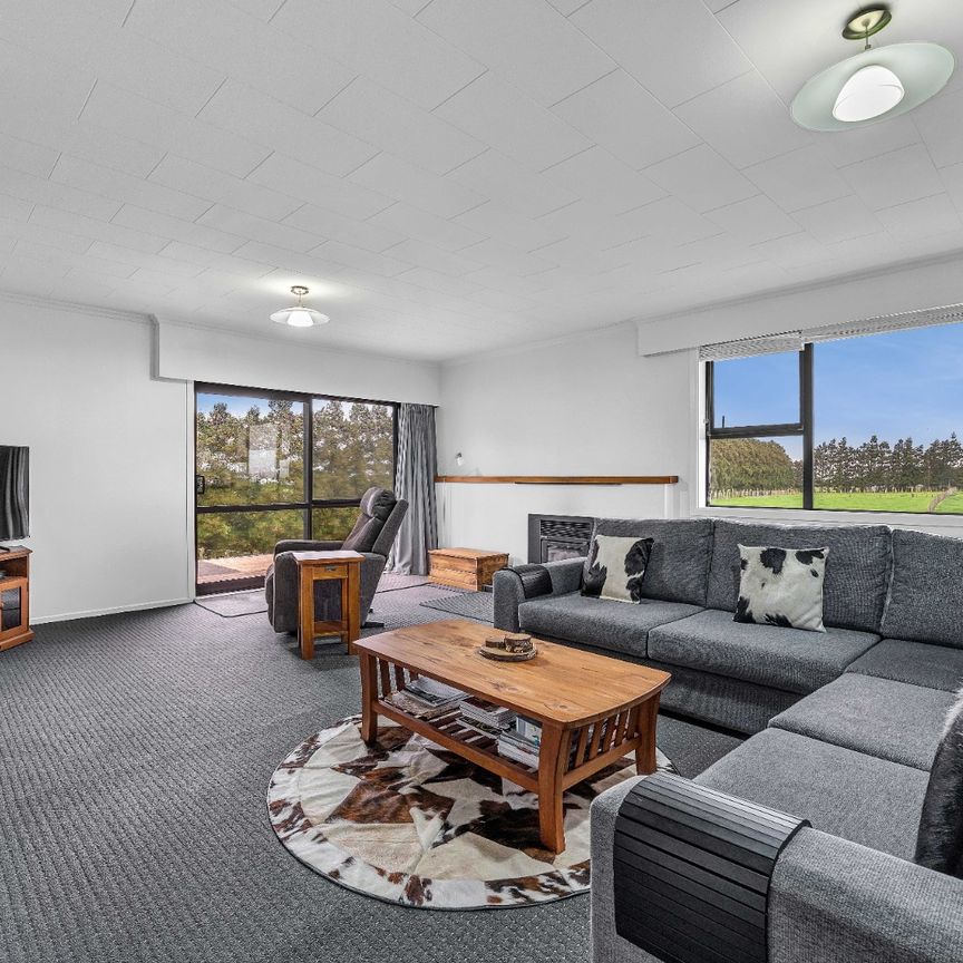 302 Otaraoa Road, Tikorangi, New Plymouth - Photo 1