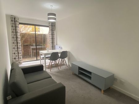 1 Bedroom Flat for Rent near Richmond Bridge - Photo 2