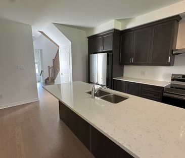 For Lease - 1324 Garthdale Street, Pickering, Ontario - Photo 5