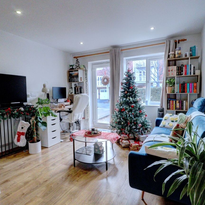 1 bedroom flat to rent - Photo 1