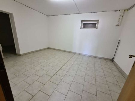 Hefersweiler - Freistehendes Einfamilienhaus, 6 ZKB, 2,5 Bäder, Garage - Photo 3