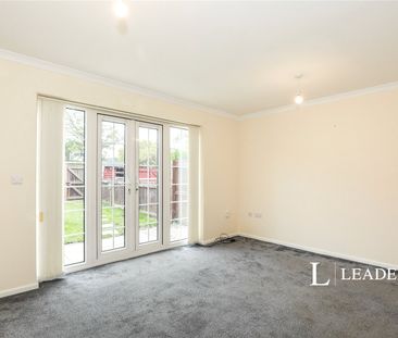 3 bedroom house to rent Pyms Lane, Crewe, Cheshire, CW1 - Photo 6