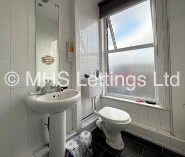 6 Bedroom Mid Terraced House for rent in Ebor Place - Photo 1