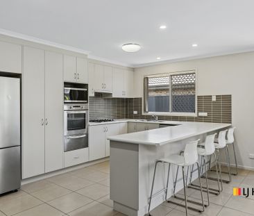 Modern Family Living in a Well Connected Suburb - Photo 6