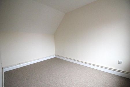 2 bedroom townhouse to rent - Photo 3