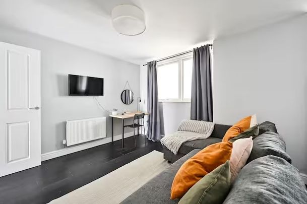 2 Bed Flat, Harrow Rd, W10 - Photo 1