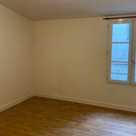 Location Appartement 1 pièce 47m² LA ROCHELLE 17000 - Photo 4