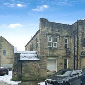 The Old Red Lion, 5 Market Place, Marsden, Huddersfield, HD7 - Photo 2