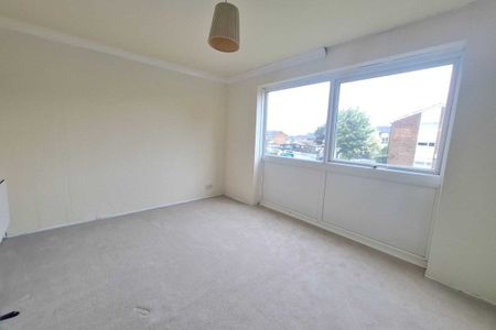 Burns Drive, HEMEL HEMPSTEAD - Photo 4