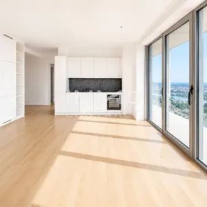 NEU! 50. Etage inkl. 37m2 Loggia - 3 Zimmer DELUXE: DC2 TOWER - Photo 2