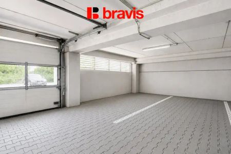 Pronájem bytu 3+kk, Šlapanice u Brna, ul. Brněnská Pole, terasa se zahrádkou, garážové stání - Fotografie 5