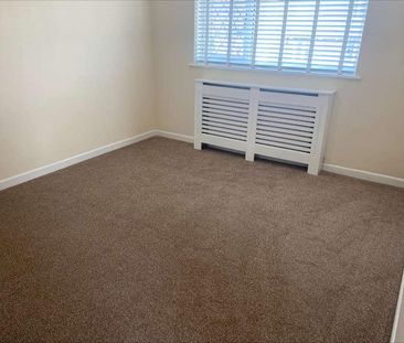 Castleford Close, Beddau, Pontypridd, CF38 - Photo 3