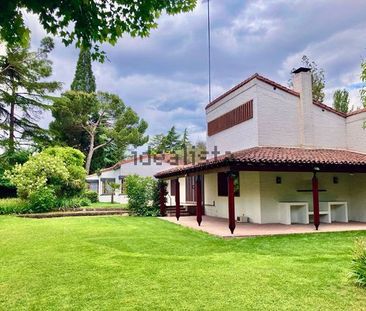 Alquiler de casa o chalet independiente en Calle de Guecho - Photo 4