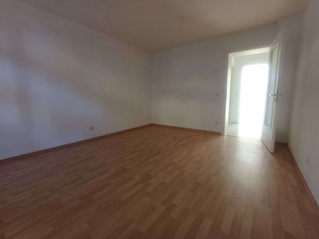 +++ 2 Zimmer Wohnung mit Balkon sowie Stellplatz +++ - Foto 4