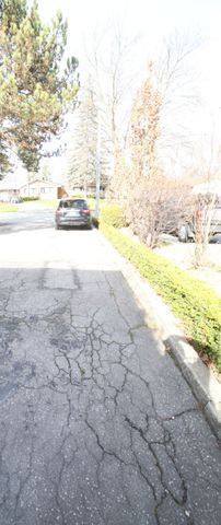 For Lease - 46 Grovetree Road Unit# Walkout Basement, Toronto, Ontario - Photo 3