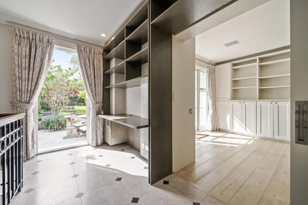 6 bedroom terraced house to rent - Photo 1