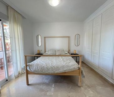 5 bedroom luxury Villa for rent in Marbella, Andalusia - Photo 1