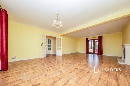 4 bedroom house to rent The Street, Great Bricett, Ipswich, IP7 - Photo 4