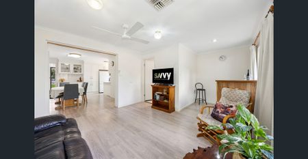 PERFECTION IN MODBURY NORTH - Photo 2