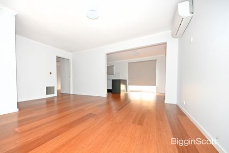 Comfortable unit with positioned for convenience - Photo 5