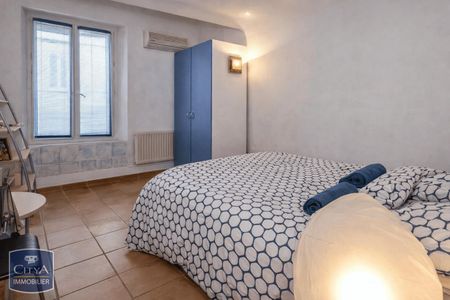 Location Appartement 3 pièces 101m² MARSEILLE 1er - Photo 2