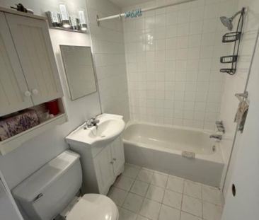 Grand 4 1/2 a louer - Photo 1