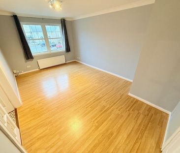 3 bedroom flat to rent - Photo 5