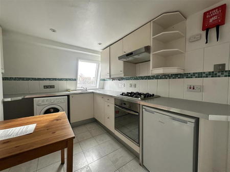 1 bedroom flat to rent - Photo 3