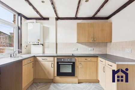 2 bedroom terraced house to rent - Photo 2