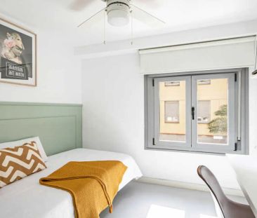 Room in a shared 68-bedroom apartment for rent in Justicia, Madrid. - Photo 3