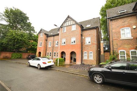 Pencarrow Close, Didsbury, Greater Manchester, M20 2PS - Photo 2