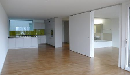 2.5 Zimmer, 82 m², 2. Stock - Photo 3