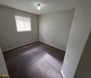 For Lease - 199 Livingstone Street, Barrie, Ontario - Photo 6