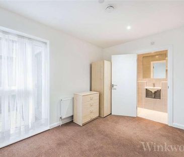 Furley Road, London, SE15 - Photo 3