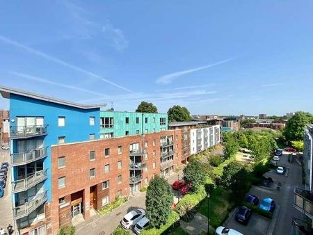 Ratcliffe Court, Sweetman Place, Bristol, BS2 - Photo 5