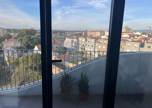 Apartamento T1 Novo com Vistas Panorâmicas - a 5 Minutos da Av. Dr. Lourenço Peixinho