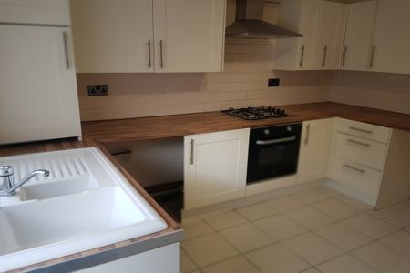 Enfield Road, Old Swan, L13 5TB - Photo 4