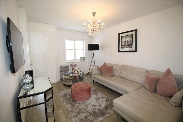 2 bedroom detached house to rent - Photo 1