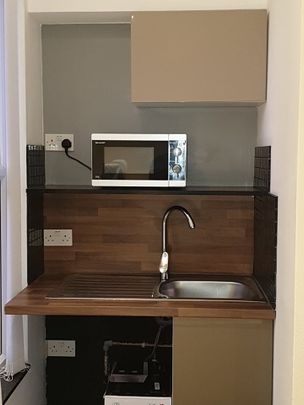 Room in a Shared House, Cranbrook Road, IG1 - Photo 1