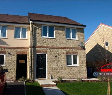 3 bedroom semi-detached house to rent - Photo 5