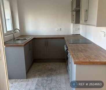 3 bedroom terraced house to rent - Photo 6