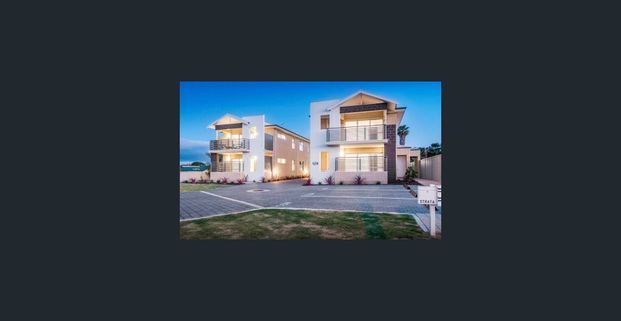 Boutique 2x1 Apartment in a small complex - Photo 1